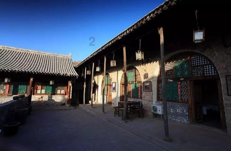 被特朗普支持者当众求婚 黑利：滚出去